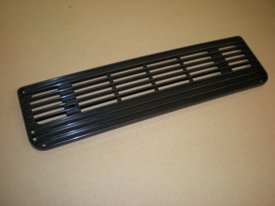 Plastic vent grille - late cars