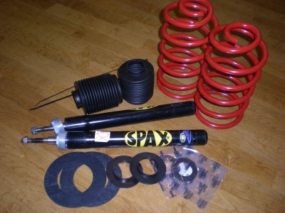 Front strut rebuild kit (spax) car set