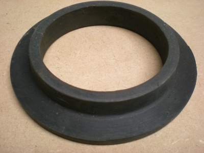 Rear spring rubber, upper TR7, TR8 Rubber