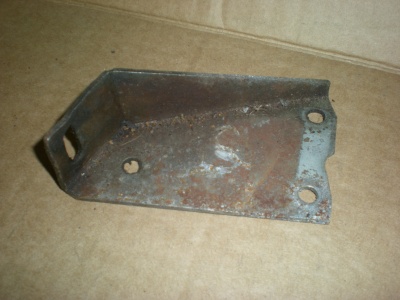 Downpipe bracket to gearbox - 4sp s/h