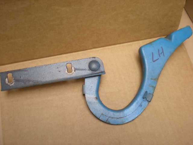 Boot hinge, LH, early S/H