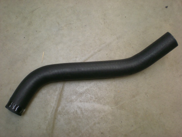 Hose, top LH early to VIN 200000 TR7